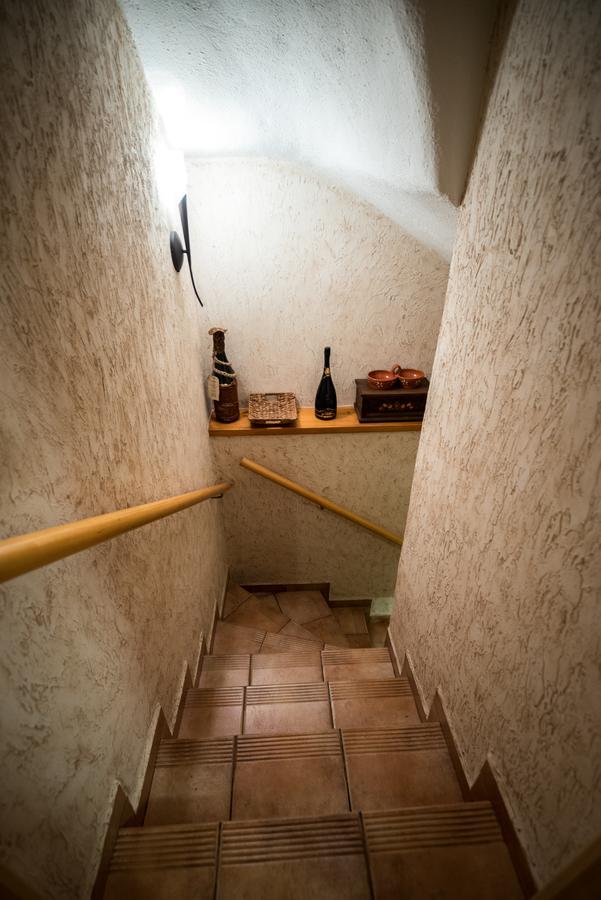 Guest House Frata Dvor Extérieur photo